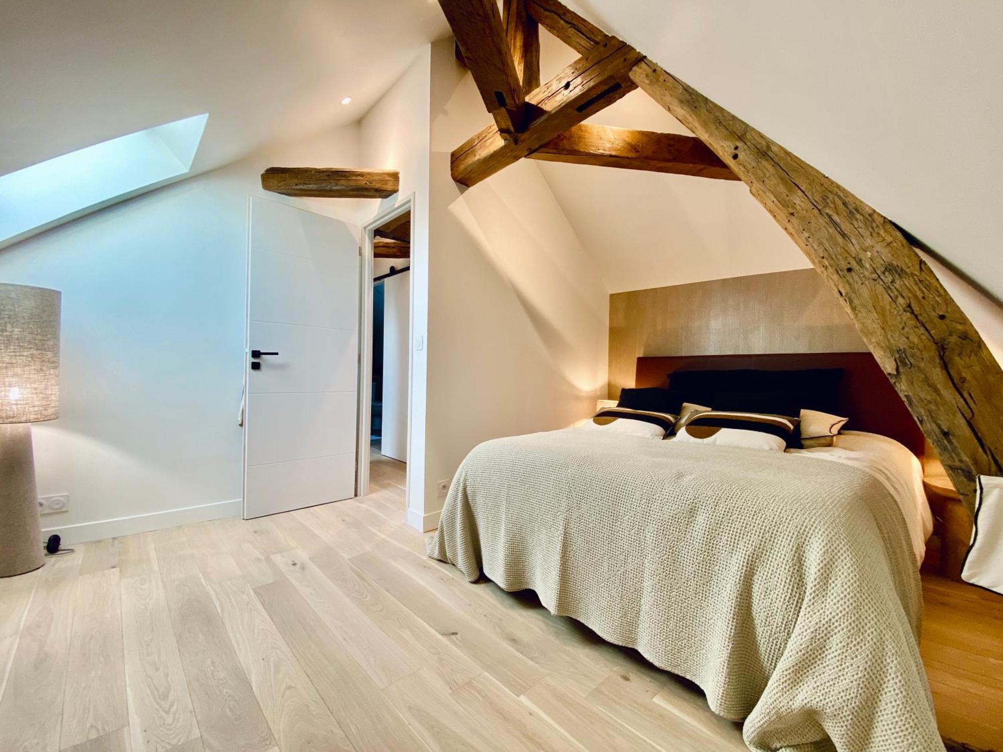 Velvet - Best Keys - Maison Duplex Elegante - Plein Centre Ville - Deco Minimaliste & Cosy - Literie Haut De Gamme - 2 Chambres Separees - Lit Queen Size & 1 Canape Convertible - Smart Tv - Wifi Fibre - Check-In Autonome Sens Extérieur photo